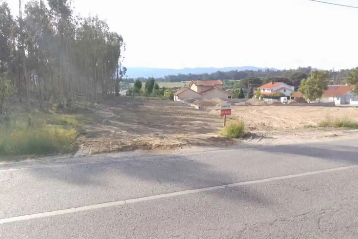 Fotografia do Terreno 1 em Tondela, com vista para a Serra do Caramulo
